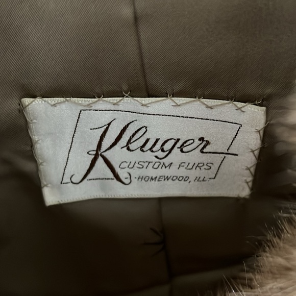 Vintage fur coat - Picture 2 of 9